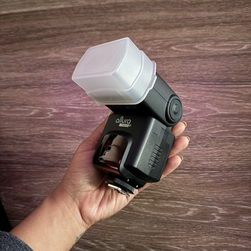 Black Camera Flash - Picture 7 of 13